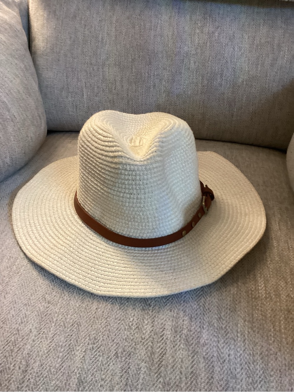 Natural Straw Cowboy Sun Hat with Brown Leather Band